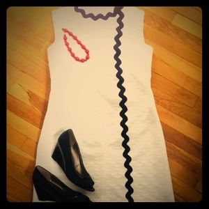 Vintage 1960s White and Navy Dress